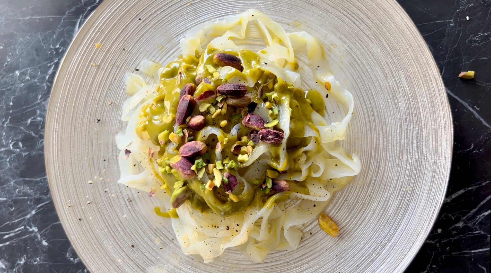 Pistachio Cacio e Pepe (Cacio e Pepe Al Pistacchio)